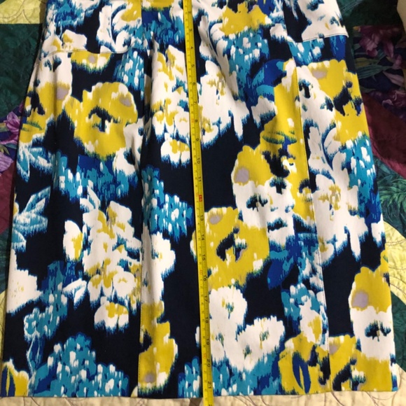 NEW LYSSE’ Charity Pencil Skirt Size Large Blue Yellow White Business Workwear - Picture 8 of 8